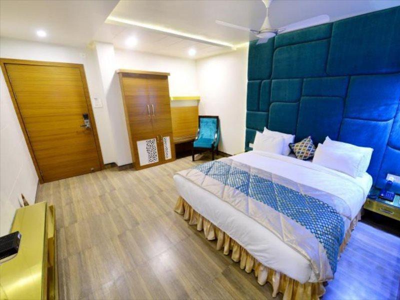Hotel Mk Vivanta Gwalior Exterior photo
